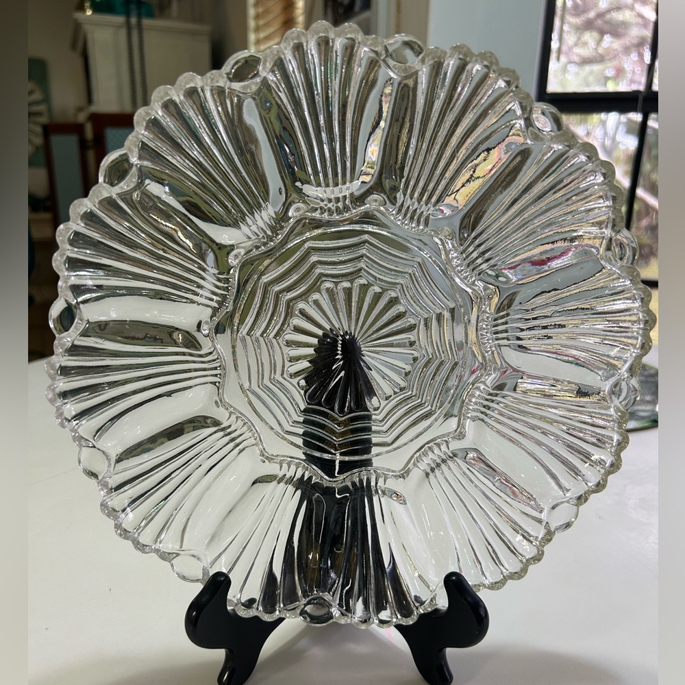 Elegant Clear Glass Decorative Plate